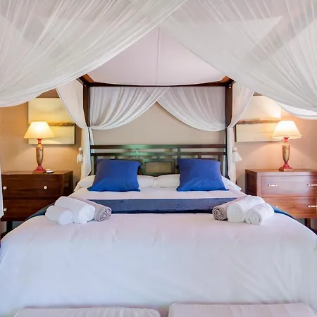 艾尔米拉多尔别墅 * 马尔韦利亚