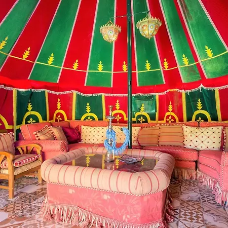 艾尔米拉多尔别墅 *