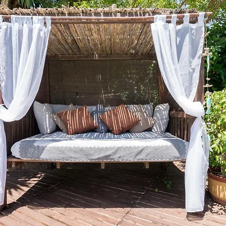 艾尔米拉多尔别墅 *