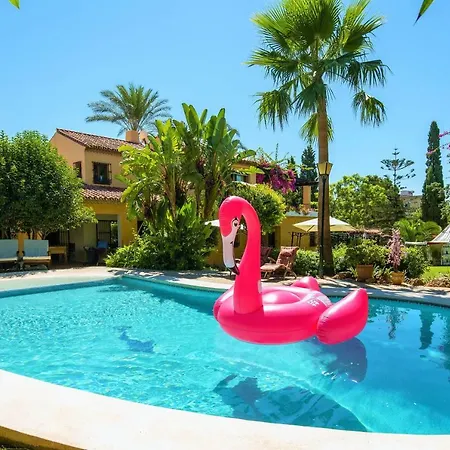 艾尔米拉多尔别墅 * 马尔韦利亚